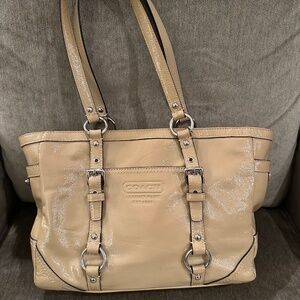 Rare COACH Cashmere Patent Leather Tote 10380M Light Use Tan/Camel Colored